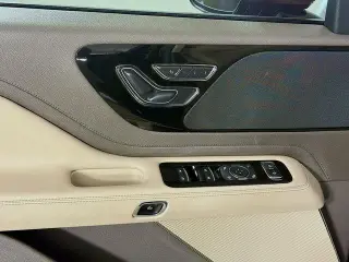 Lincoln Aviator 2023 Standard 4p SUV