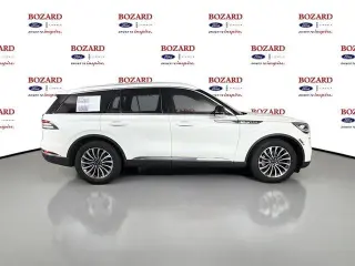Lincoln Aviator 2023 Standard 4p SUV