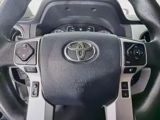 Toyota Tundra 2018 4x4 SR 4p Doble Cabina Camioneta LB (5.7L V8 FFV)
