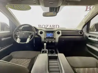 Toyota Tundra 2018 4x4 SR 4p Doble Cabina Camioneta LB (5.7L V8 FFV)