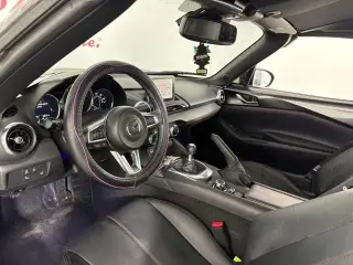 Mazda MX-5 Miata RF 2017 Gran Turismo 2p Convertible 6M