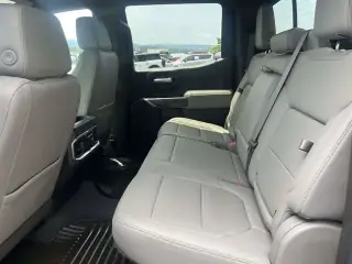 Chevrolet Silverado 1500 2021 4x4 LTZ 4p Camioneta de Tripulación