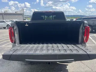 GMC Sierra 1500 2020 4x4 AT4 4p. Cabina Doble Estándar 5.8 pies CB