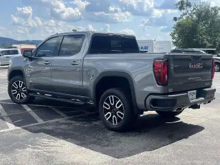 GMC Sierra 1500 2020 4x4 AT4 4p. Cabina Doble Estándar 5.8 pies CB