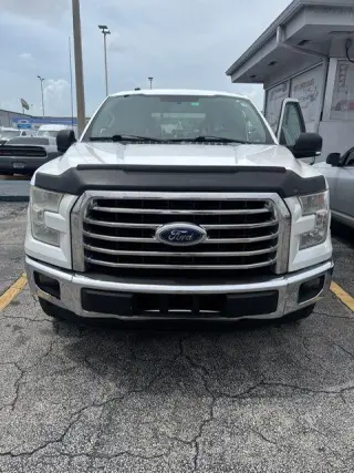 Ford F-150 2017 4x4 XLT 4 puertas SuperCrew 5.5 pies. SB