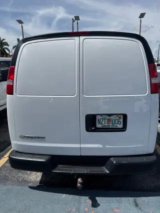 Chevrolet Express 2020 2500 3 puertas Van de Carga