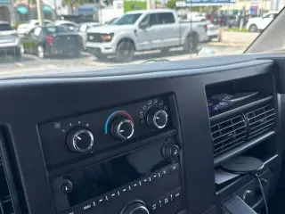 Chevrolet Express 2020 2500 3 puertas Van de Carga