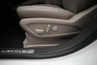Lincoln Nautilus 2023 AWD Reserve 4 puertas SUV