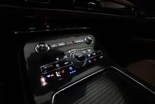 Lincoln Nautilus 2023 AWD Reserve 4 puertas SUV