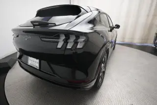 Ford Mustang Mach-E 2023 AWD Premium 4 puertas SUV