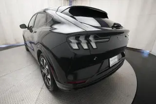 Ford Mustang Mach-E 2023 AWD Premium 4 puertas SUV