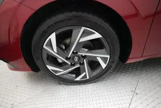 Hyundai ELANTRA 2025 Limited 4p Sedan