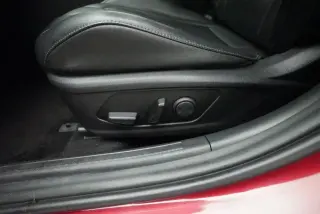 Hyundai ELANTRA 2025 Limited 4p Sedan