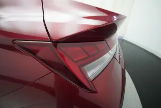 Hyundai ELANTRA 2025 Limited 4p Sedan
