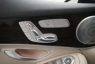 Mercedes-Benz GLC 2017 AWD GLC 300 4MATIC 4p SUV