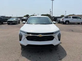 Chevrolet Trax 2025 LS 4p Crossover