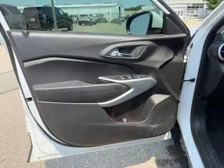 Chevrolet Trax 2025 LS 4p Crossover