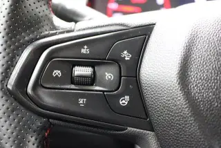 Chevrolet Trax 2024 RS 4p Crossover con 1RS