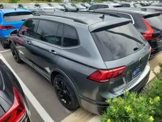 Volkswagen Tiguan 2023 SE R-Line Black SUV de 4 puertas