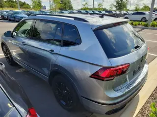 Volkswagen Tiguan 2023 SE R-Line Black 4p SUV