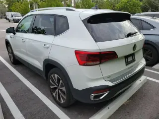 Volkswagen Taos 2023 SE 4p SUV