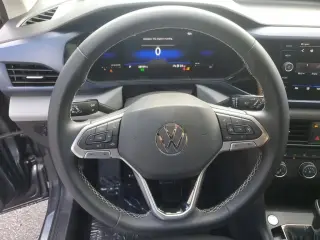 Volkswagen Taos 2022 AWD SE 4Motion 4p SUV