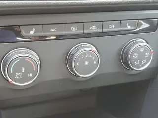 Volkswagen Taos 2022 AWD SE 4Motion 4p SUV