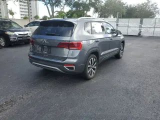 Volkswagen Taos 2022 AWD SE 4Motion 4p SUV