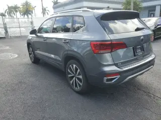 Volkswagen Taos 2022 AWD SE 4Motion 4p SUV