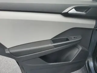 Volkswagen Taos 2022 AWD SE 4Motion 4p SUV