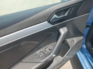Volkswagen Jetta 2025 Sport 4p Sedan