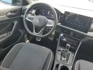 Volkswagen Jetta 2025 Sport 4p Sedan