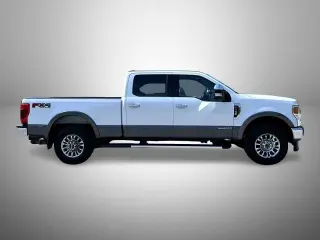 Ford F-350 Super Duty 2021 4x4 Lariat Cabina Crew de 4 puertas 8 pies LB SRW Pickup