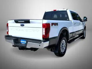 Ford F-350 Super Duty 2021 4x4 Lariat Cabina Crew de 4 puertas 8 pies LB SRW Pickup