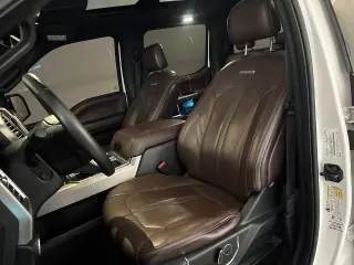 Ford F-150 2015 4x4 Platinum 4dr SuperCrew 5.5 ft. SB