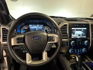 Ford F-150 2015 4x4 Platinum 4dr SuperCrew 5.5 ft. SB