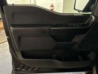 Ford F-150 2021 4x4 XLT 4p SuperCrew 5.5 ft. SB