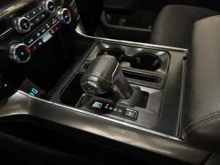 Ford F-150 2023 4x4 XLT 4p SuperCrew 5.5 ft. SB