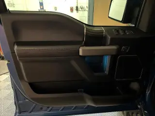 Ford F-150 2019 4x4 Raptor 4dr SuperCrew 5.5 ft. SB
