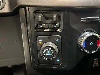 Ford F-150 2025 4x4 XLT 4p SuperCrew 6.5 ft. SB