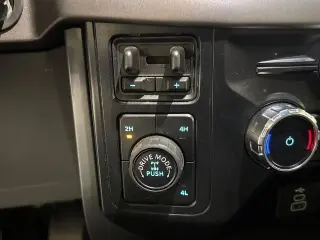 Ford F-150 2025 4x4 XLT 4p SuperCrew 5.5 ft. SB