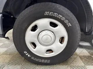 Ford F-150 2006 XL 2dr Regular Cab Styleside 6.5 ft. SB