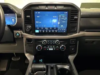 Ford F-150 Lightning 2024 AWD XLT 4p SuperCrew 5.5 ft. SB
