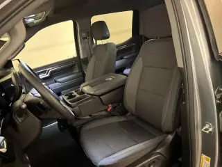 Chevrolet Silverado 1500 2024 4x2 LT 4p Cabina Doble Estándar 5.8 pies. CB