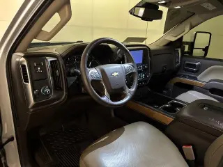 Chevrolet Silverado 1500 2017 4x2 LTZ 4p Cab Doble 6.5 pies SB