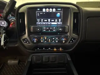 Chevrolet Silverado 1500 2017 4x2 LTZ 4p Cab Doble 6.5 pies SB