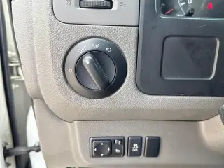 Nissan NV 2014 4x2 2500 HD S 3dr Cargo Van con Techo Alto (V6)
