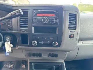 Nissan NV 2014 4x2 2500 HD S 3dr Cargo Van con Techo Alto (V6)