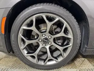Chrysler 300 2017 S 4p Sedan