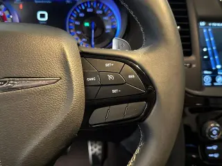 Chrysler 300 2017 S 4p Sedan